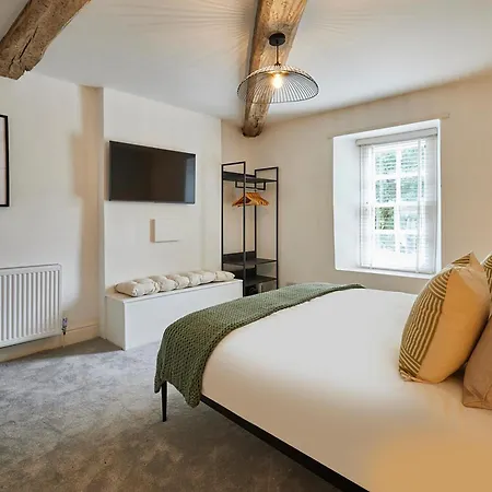 House - Rural Retreat