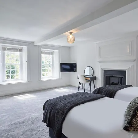 House - Rural Retreat *